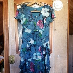 S..L. Fashions Women's Tiered Pebble Dress